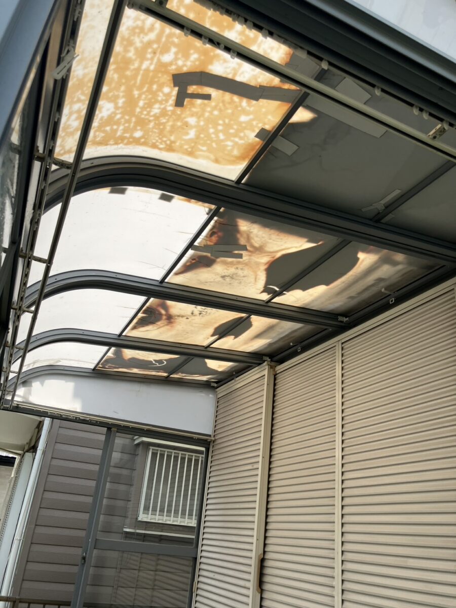 テラスやカーポート、屋根材だけ交換もできます。