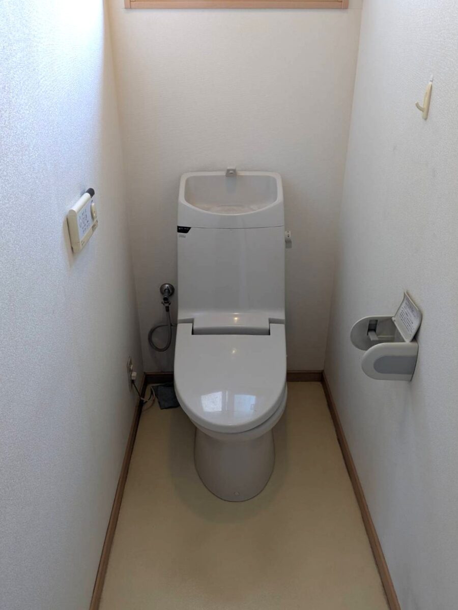 汚れも付きにくくお掃除もしやすいトイレです。