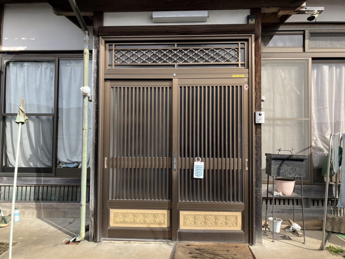 ハンドルを付けて開け閉めも楽々です♪