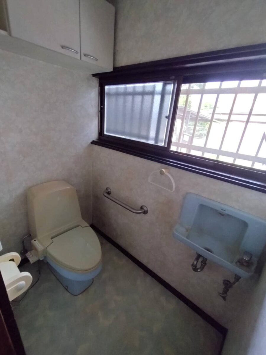 トイレ空間丸ごとリフォームしました。