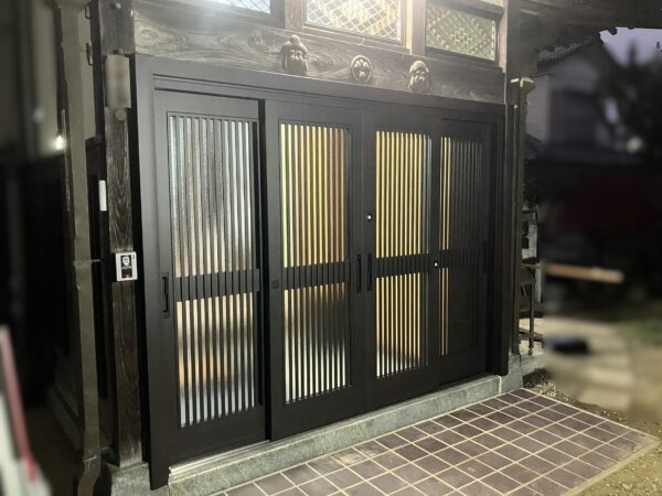 築45年以上の和風住宅｜重い玄関引き戸を最新引き戸へ交換＜茨城県石岡市＞