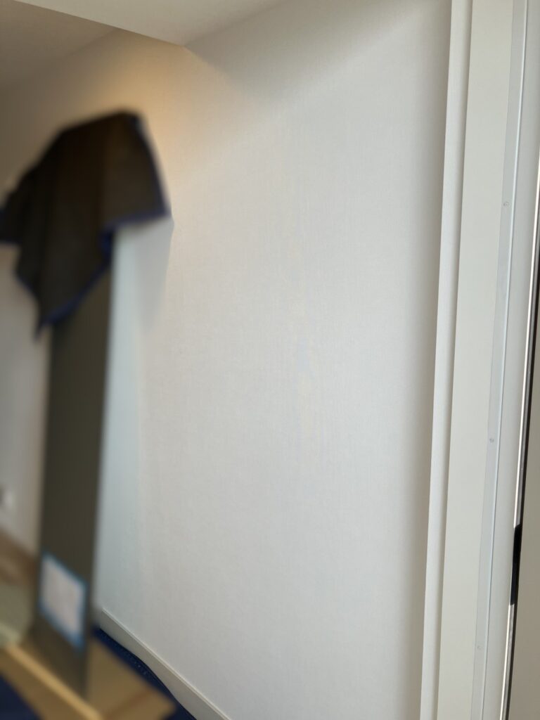 玄関に鏡があったら便利だな。。