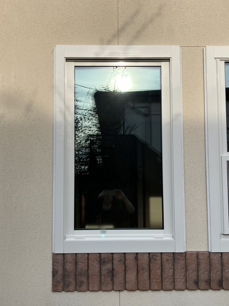 リプラス アタッチ枠TW用<br />
ＦＩＸ窓<br />
カラー：ホワイト（外観色）<br />
ガラス：トリプルガラス（グリーン✕グリーン）