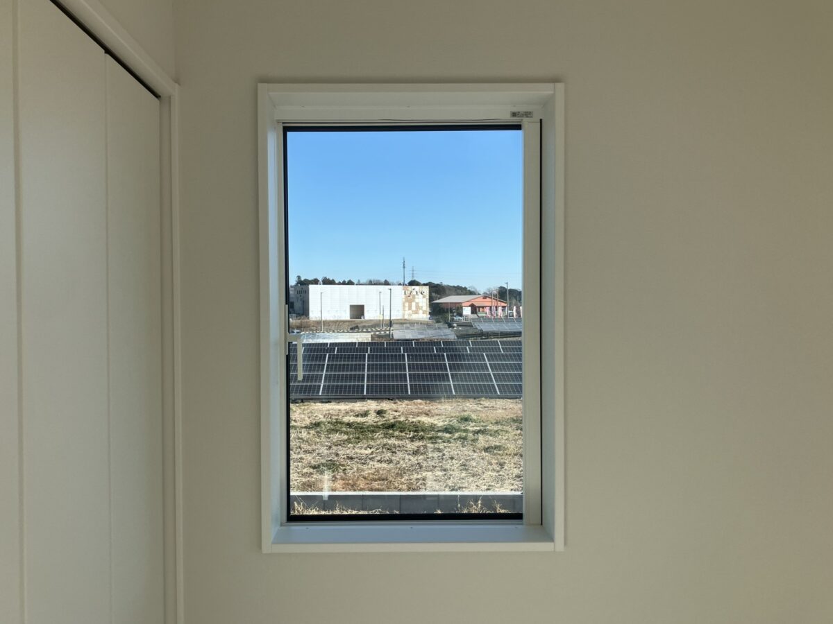 断熱効果だけでなく防音効果も発揮します。